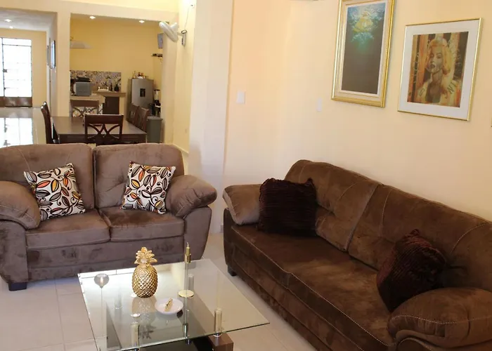 Casa 3 Torres, Calle 76