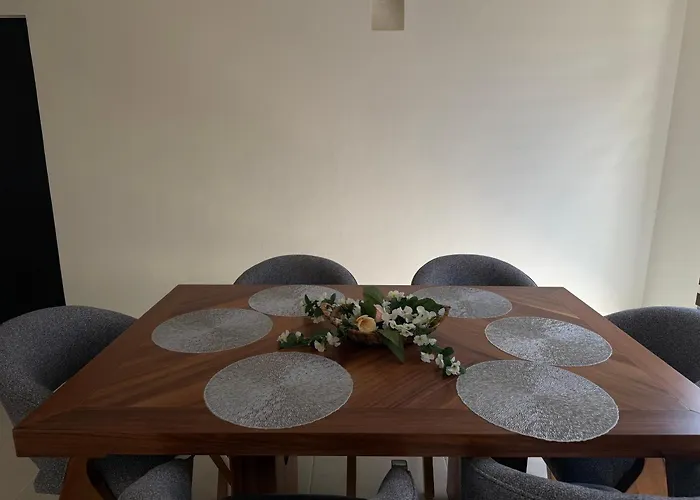 Casa Completa , Dos Habitaciones Con Bano En Cada Cuarto